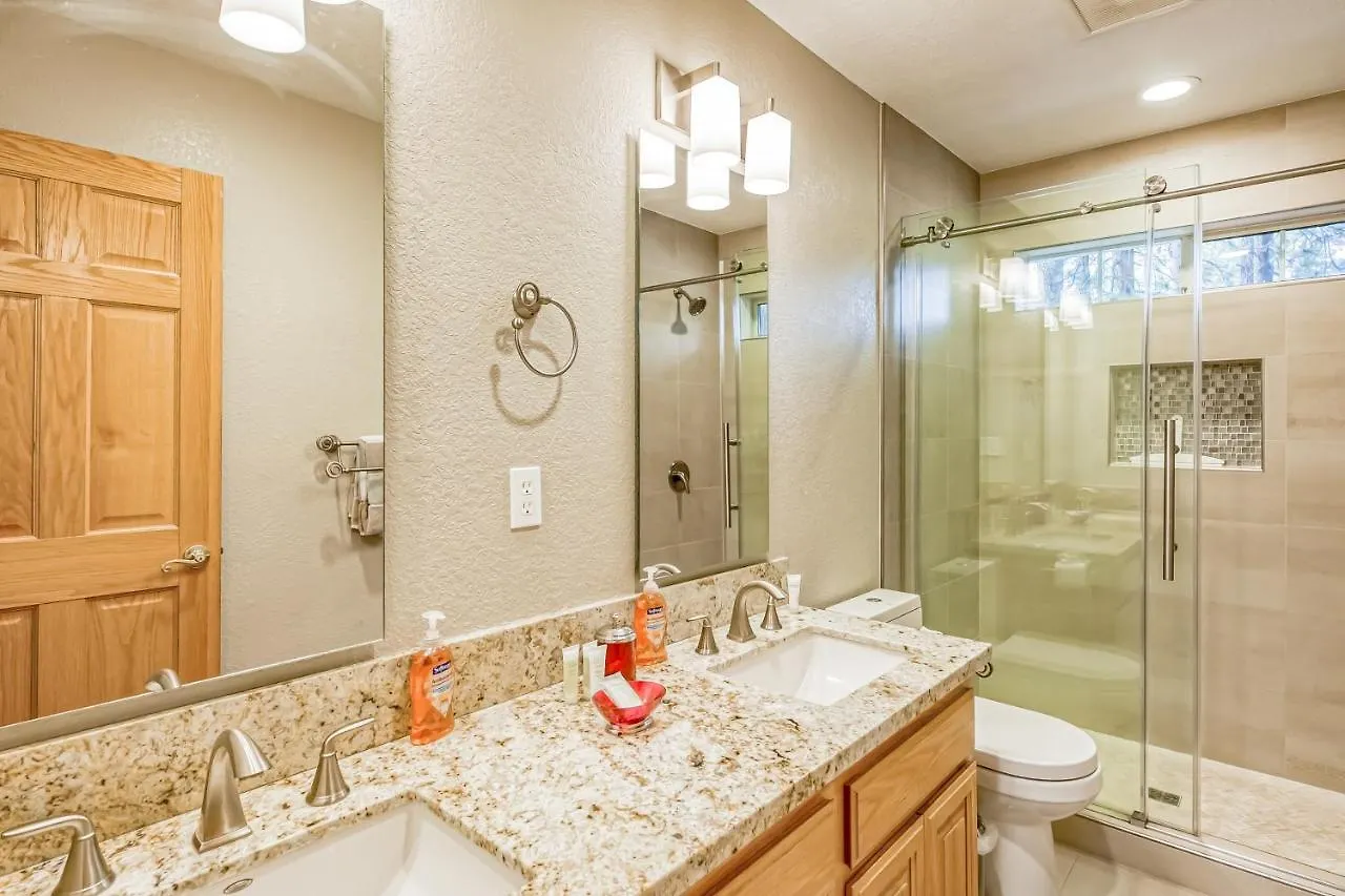 Montgomery Estates Ski & Beach Haven South Lake Tahoe Feriehus